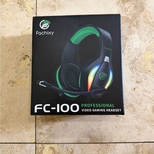FC-100 Professional VR Headset - Black and Green